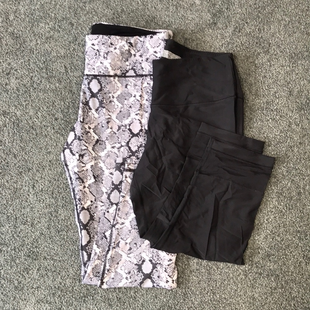Bundle of 2 Victoria’s Secret Sport Legging